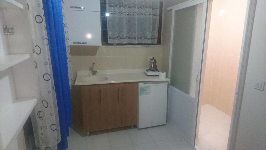 Erkin Apart Hotel Karsiyaka  Zewnętrze zdjęcie